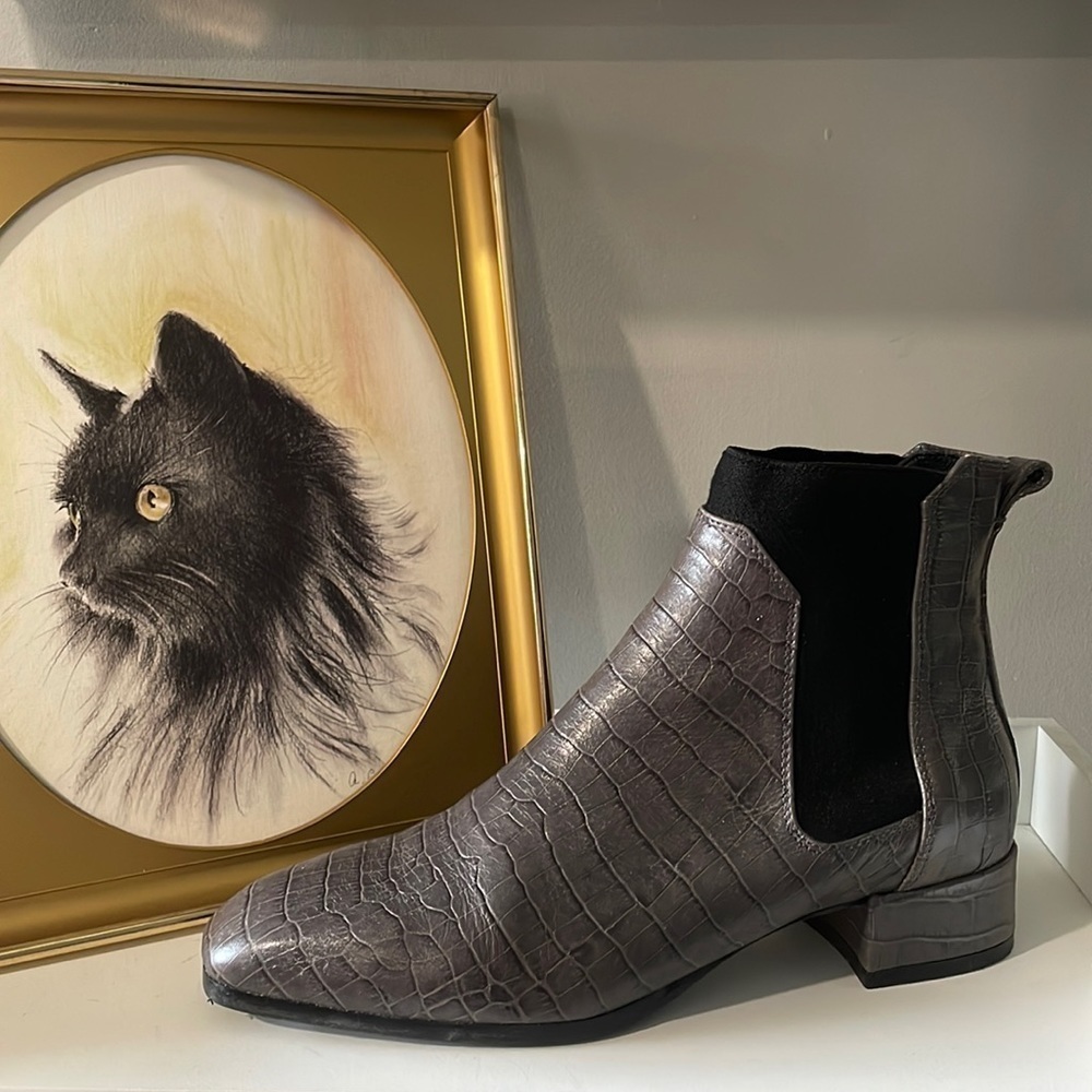 Massimo Dutti Ankle Boot Grey Alligator Embossed Women's Size EU 38/US 7.5